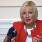 Hessens Digitalministerin Kristina Sinemus stellt Fünf-Punkte-Arbeitsprogramm vor.