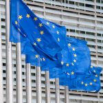 EU-Kommission will Cyber-Sicherheit bei der Nutzung mobiler Geräte erhöhen.