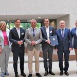 In Stuttgart wurde der erste Förderbescheid aus dem Mobilfunk-Förderprogramm des Bundes für Baden-Württemberg übergeben.
