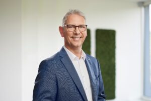 Das Bild zeigt Michael Hagedorn, Vorstandsvorsitzender von Materna.