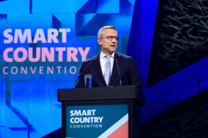 Dr. Karsten Wildberger , Bundesminister für Digitales und Staatsmodernisierung hält seine Keynote auf der SCCOn 2025