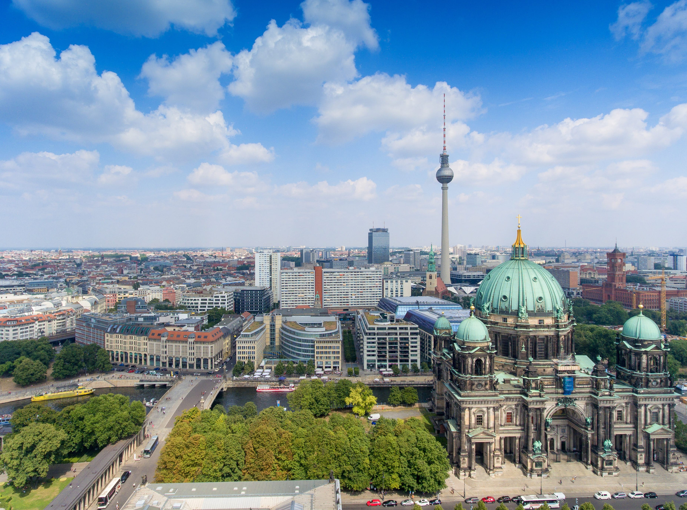 Luftaufnahme Berlin, Blick über die Museumsinsel auf den Alexanderplatz